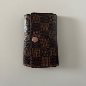 🤎Louis Vuitton 6 Key Holder🤎